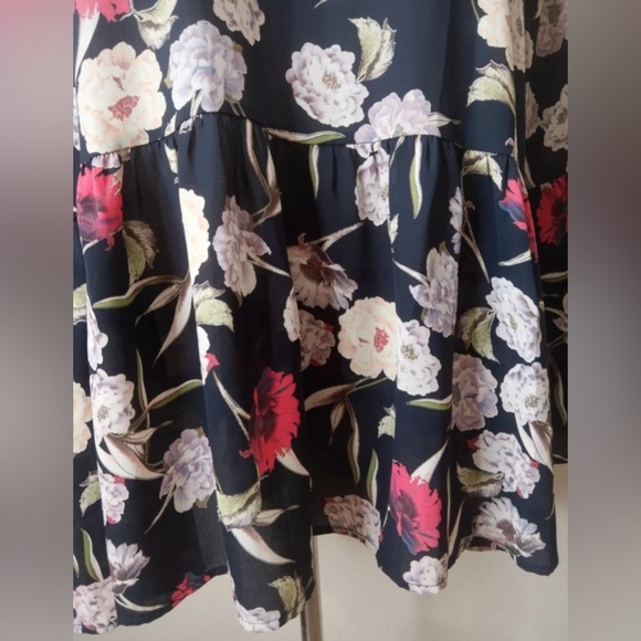 Downeast Floral Peplum Tunic Top Size XL - Picture 8 of 10